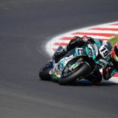 Julian Puffe sammelt mit der GERT56 BMW M 1000 RR Führungskilometer in der IDM Superbike und fährt auf die Ränge sieben und acht.